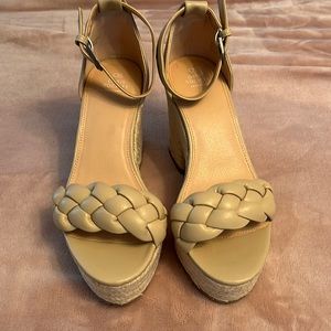 Platform sandals sz 8.5 color- latte
